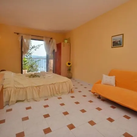 House Niso Ferienhaus *