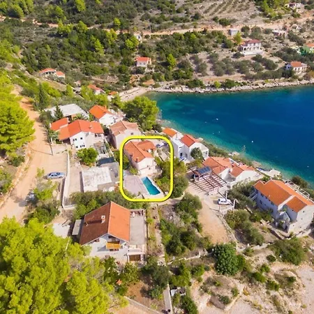 House Niso Vela Luka